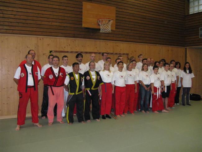 Gruppenbild der Teilnehmer